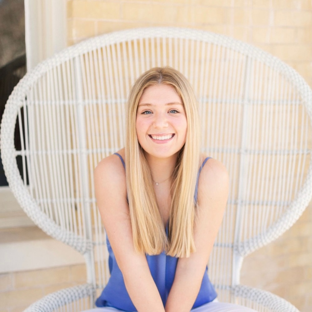 Meet your Posher, Julia